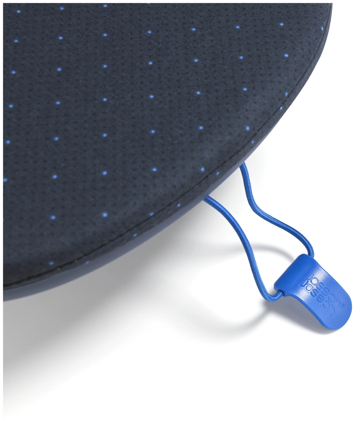 Pocket Max Plus Bügelbrett schwarz blau in Blau präsentiert im Onlineshop von KAQTU Design AG. Schneidbrett ist von Joseph Joseph