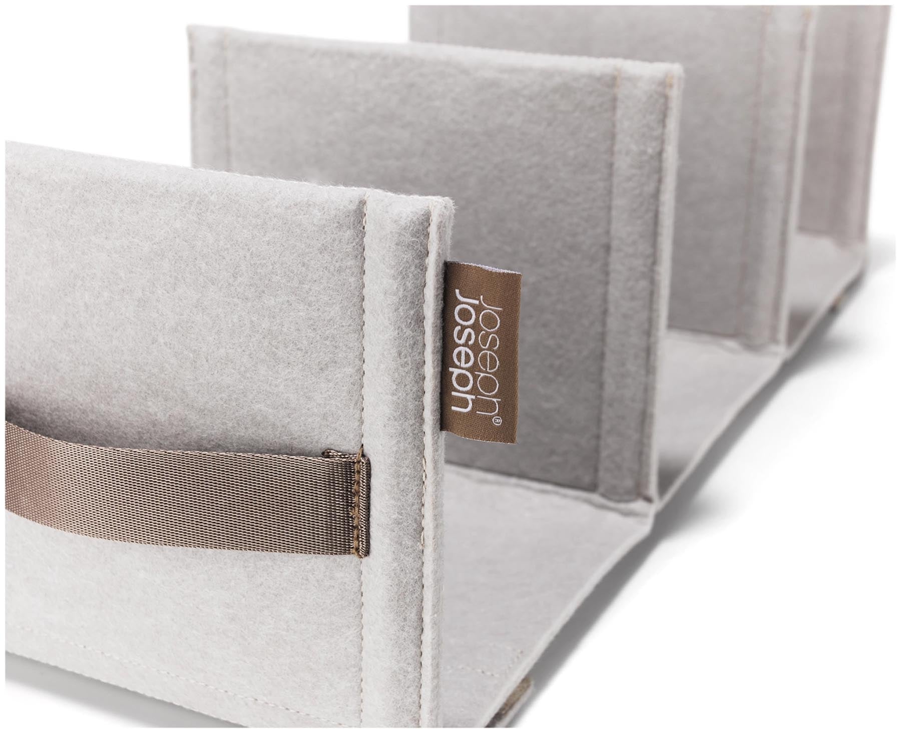 Eleganter Handtaschen Organizer in zartem Ecru von Joseph Joseph, ideal für die ordentliche Aufbewahrung von persönlichen Gegenständen und Accessoires.