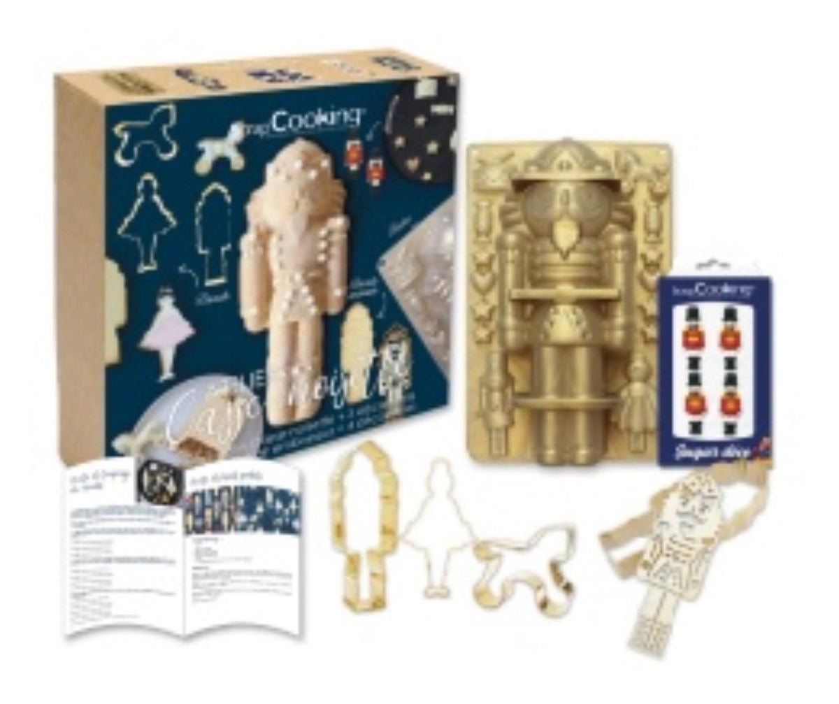 Goldene Backform für das Weihnachtsgeschenkset Der Nussknacker mit weihnachtlichen Motiven von Scrap Cooking.