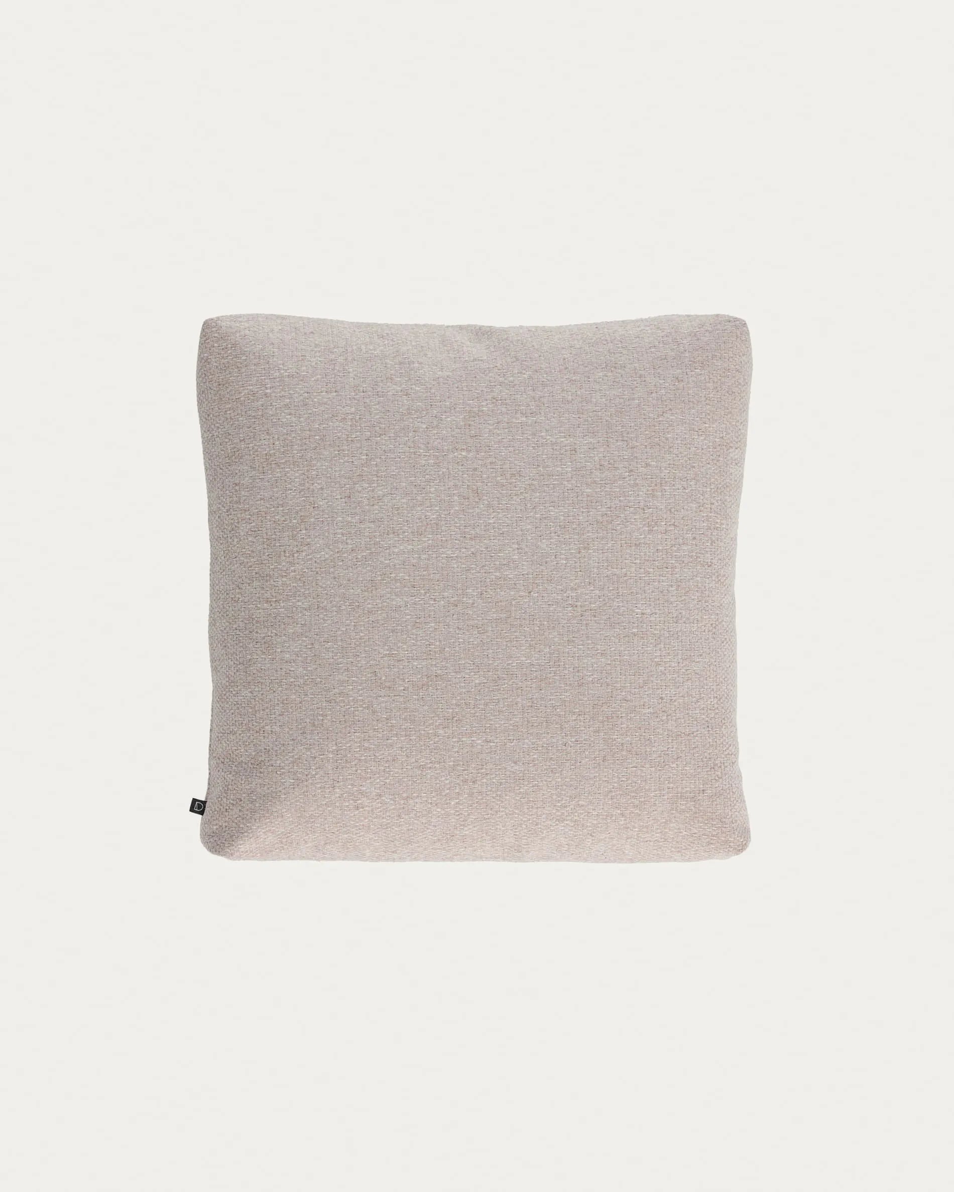 Eleganter Galene Kissenbezug in Beige, 45x45 cm, von Kave Home: Stilvoll, komfortabel, pflegeleicht, ideal für jedes Zuhause.