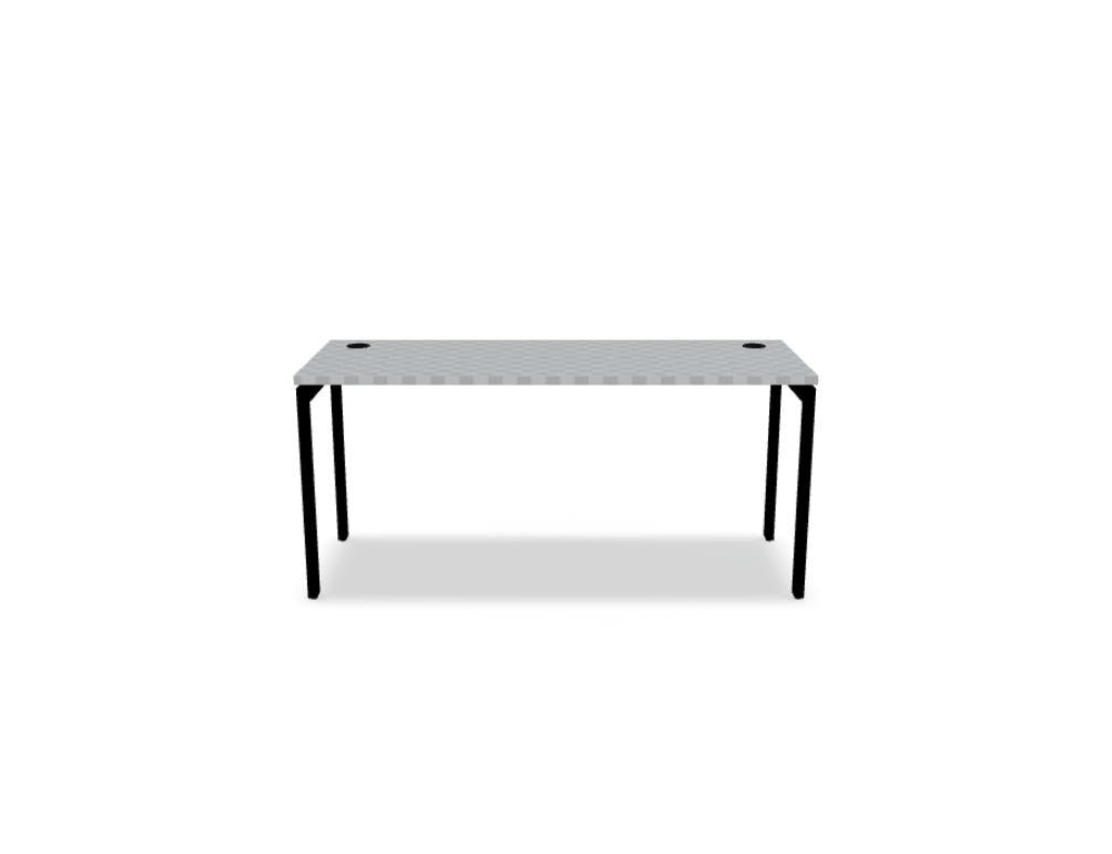 Schreibtisch Ogi U von Mdd mit Tischplatte in Honigeiche und pulverbeschichtetem, schwarzem Metallgestell im minimalistischen Design.