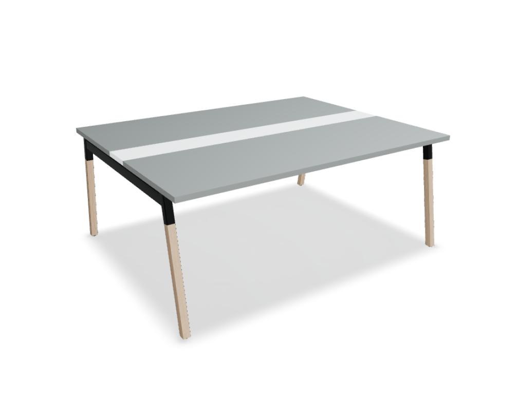 Konferenztisch Ogi W von Mdd mit Tischplatte in Honigeiche, Holzbeinen in Naturesche und schwarzem Metallgestell im Büro.