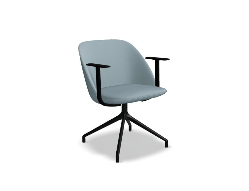 Ziegelroter Konferenzsessel Paralel mit gepolsterter Sitzfläche, geformter Rückenlehne und Aluminium-Drehgestell auf vier Sternfüssen.