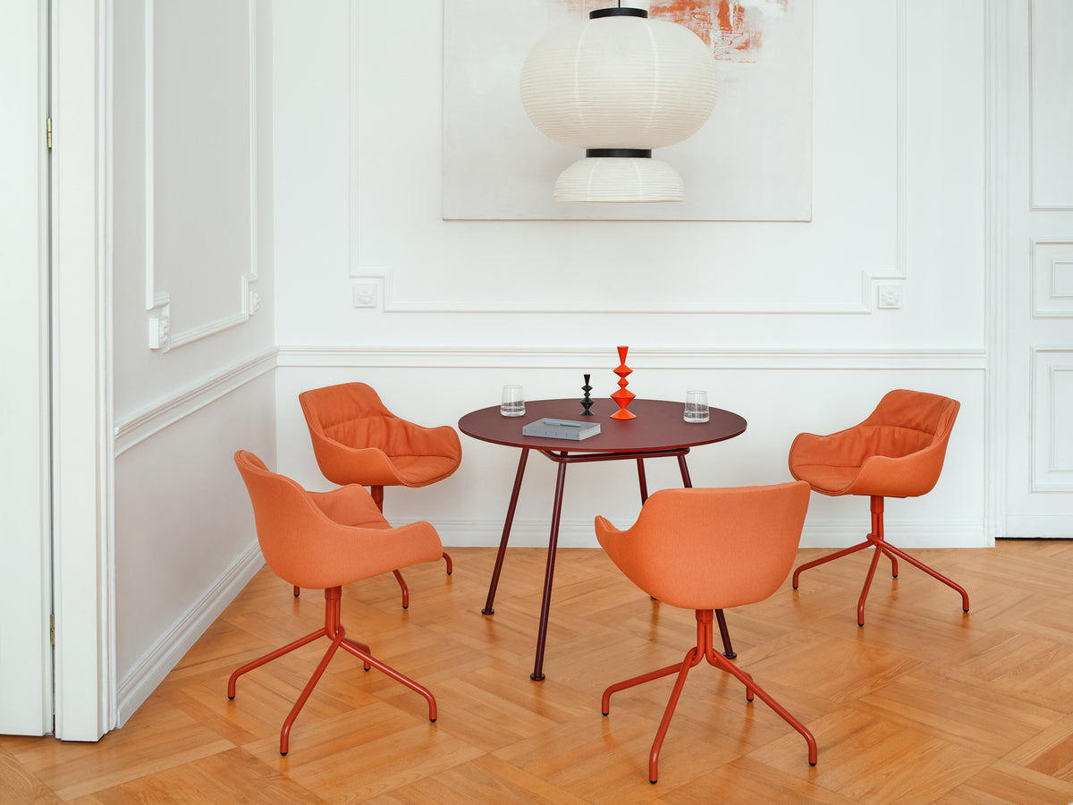Eleganter Drehstuhl Baltic Soft Duo BL5P19K von Mdd, perfekt für stilvolle Büros, bietet Komfort und Flexibilität für produktives Arbeiten.