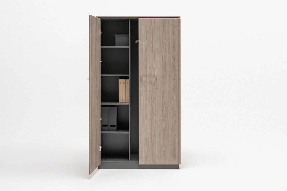 Kleiderschrank Status von Mdd in Anthrazit mit Melaminfront, Aluminiumgriffen, Kleiderstange und Fachböden, Masse 103x42x187 cm.