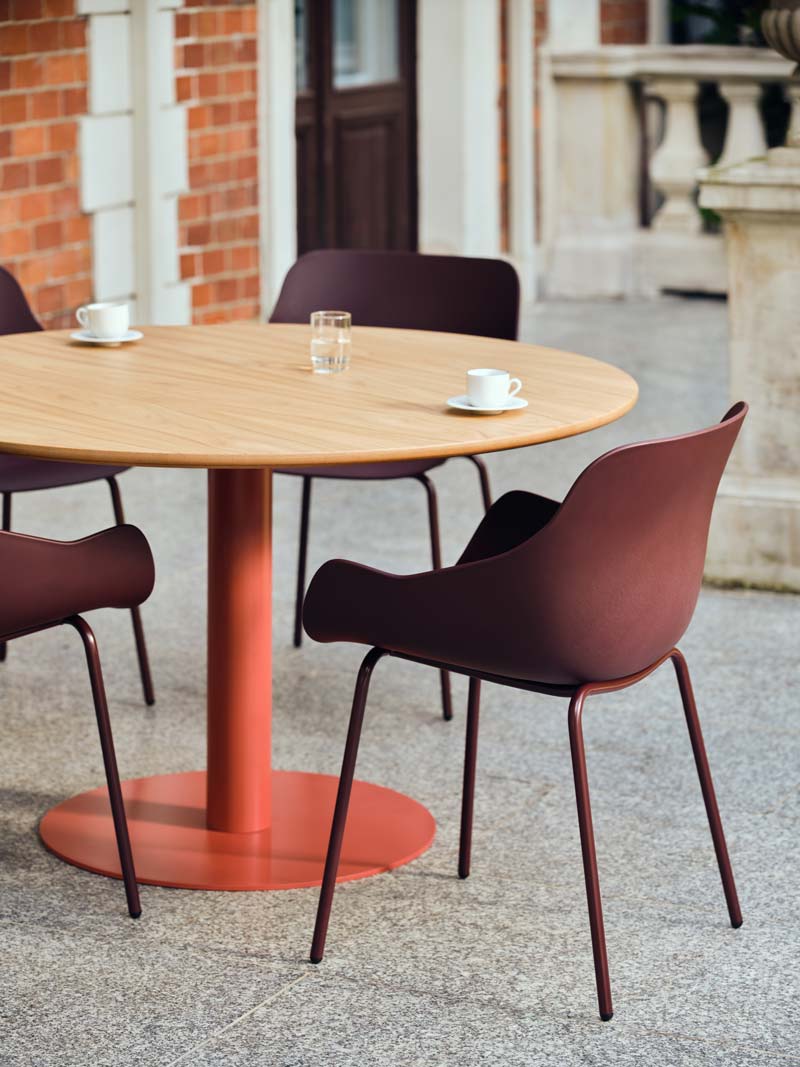 Eleganter Tack ST08 Kaffeetisch von MDD, aus hochwertigem Holz, perfekt für gemütliche Zusammenkünfte und stilvolle Einrichtung.
