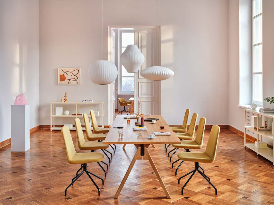 Moderner Viga V20E2 Schreibtisch von Mdd, perfekt für stilvolles Arbeiten, kombiniert Ästhetik mit praktischen Features für jeden Arbeitsplatz.