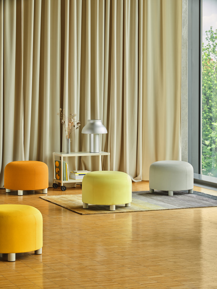 Stylischer modularer Pouf Dots DTSU07 von Mdd in sanften Beigetönen, ideal für kreative Sitzlösungen und flexible Raumgestaltung.