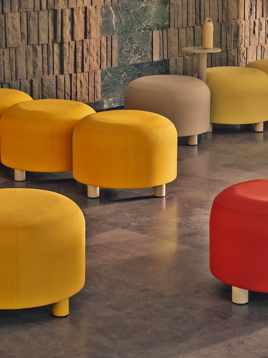 Stylischer Dots DTSU09 Pouf von MDD: modernes, modulares Design in kräftigen Farben, perfekt für kreative und flexible Raumlösungen.
