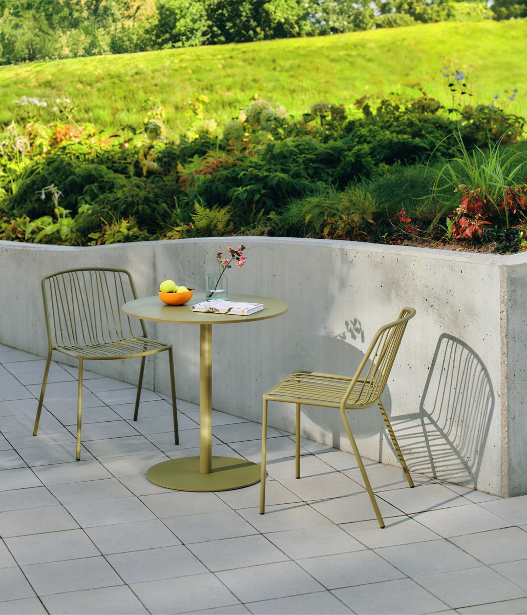 Bolt OST67 - Cafeteriatisch in Gelb präsentiert im Onlineshop von KAQTU Design AG. Gartentisch ist von Mdd