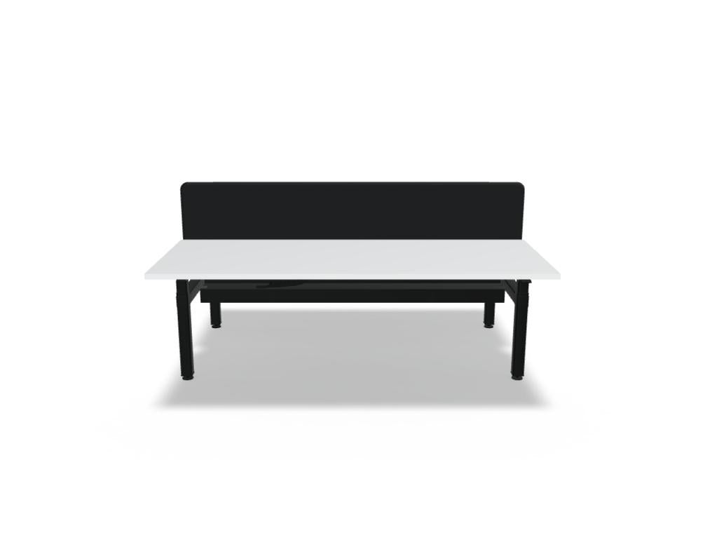 Doppelschreibtisch Ogi Drive Bench von Mdd in Honigeiche mit schwarzem Metallgestell und zweimotorigem Hubmechanismus.