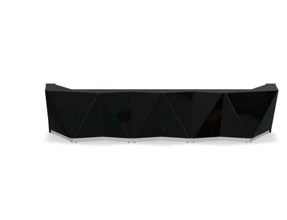Bild einer modularen Empfangstheke ALP16 von Mdd, in heller Holz-Optik mit großzügiger Arbeitsfläche und integriertem Displays- bzw. Monitorbereich, modernes Design, optimal geeignet für Empfangsbereiche