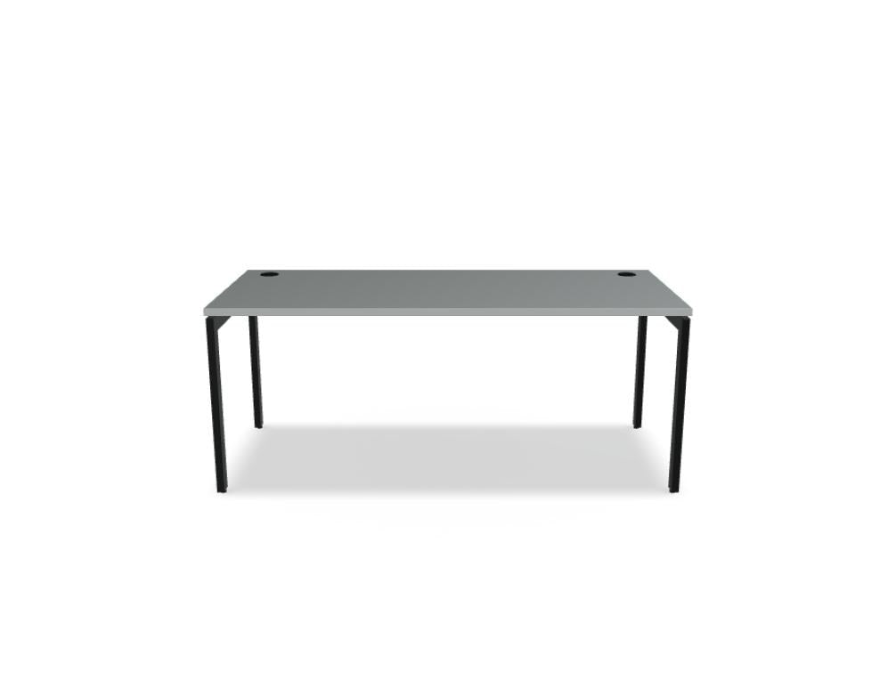 Schreibtisch Ogi U von Mdd mit Tischplatte in Honigeiche und pulverbeschichtetem, schwarzem Metallgestell im minimalistischen Design.