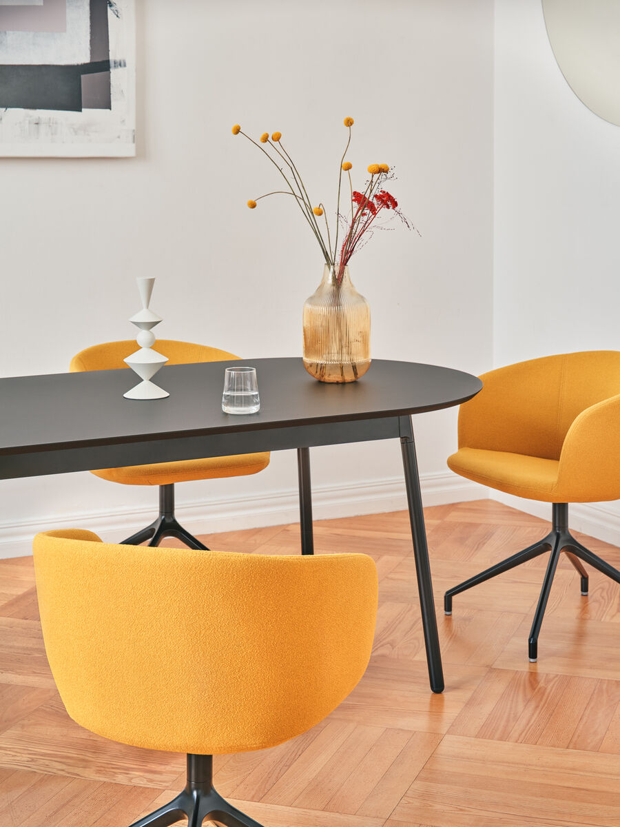 Eleganter Drehstuhl Grace GRP19K mit stilvollem Look, drehbarer Basis und komfortabler Polsterung für vielseitige Nutzung im Büro oder Zuhause.