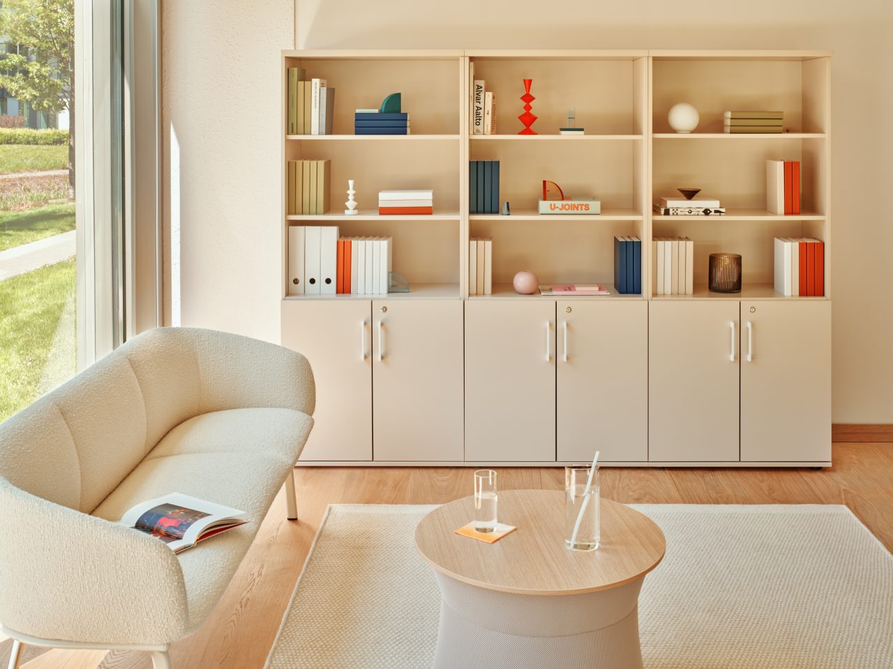 Modernes Mdd Halbregal A5304K in elegantem Design, ideal für stilvolle Büroorganisation und optimalen Stauraum.