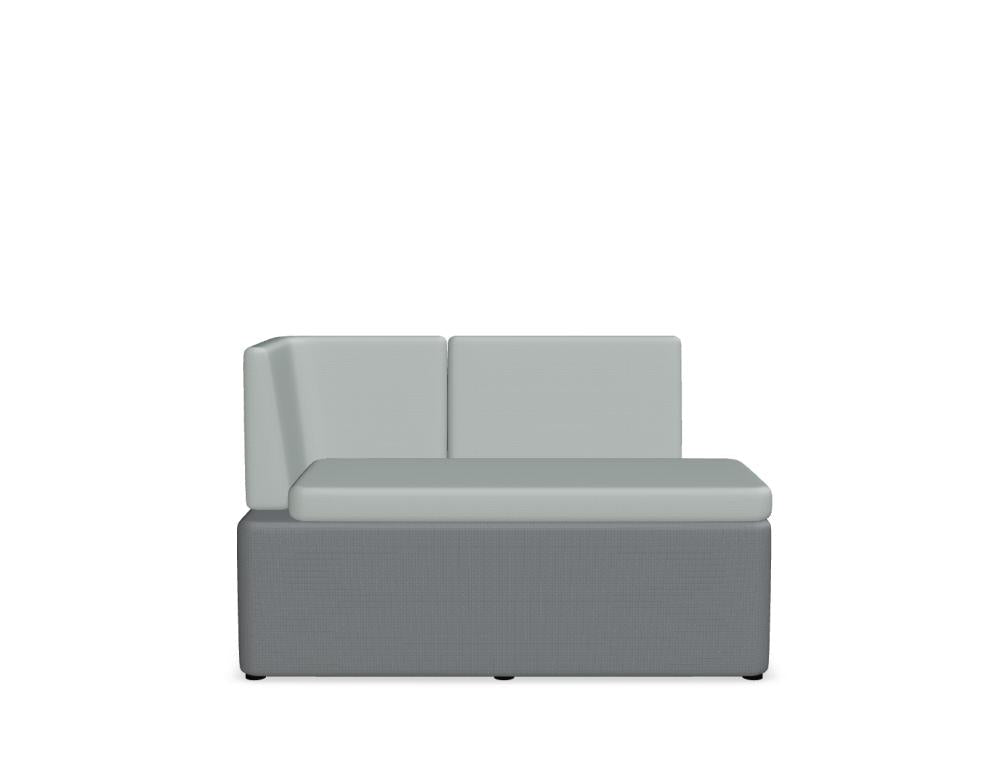 Bild zeigt das Kaiva KAV6L: ein niedriges, modulares Sofa-Set in ruhigem Grau mit schlanken Metallfüßen, vielfältigen Polsterkissen und offener Rückenoptik – ideal für modernes Wohnen