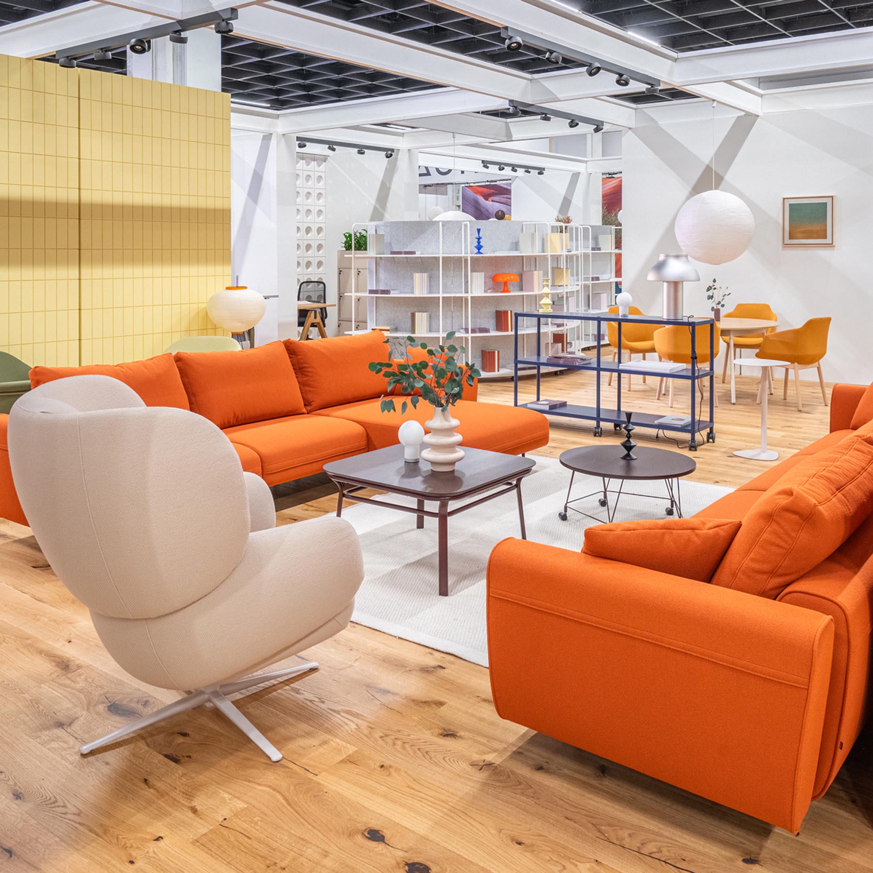 Modernes L-Sofa Lotus LTS07 von Mdd, rechtsseitig, bietet eine harmonische Kombination aus Funktionalität und ästhetischem Flair für Ihr Zuhause.