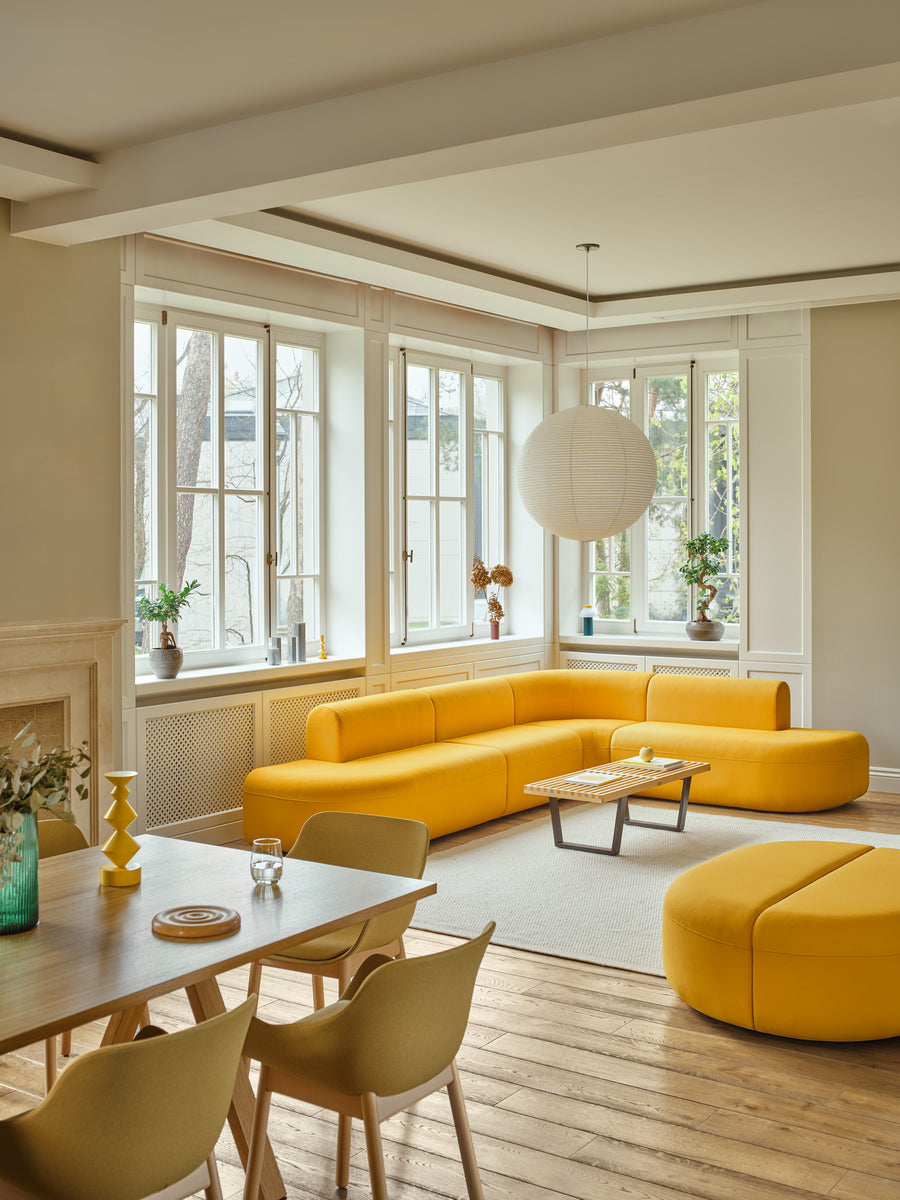 Stylisches Ecksofa Artiko AT28 von Mdd, perfekt für zeitgemäße Interiors, vereint Gemütlichkeit mit ansprechendem Design.