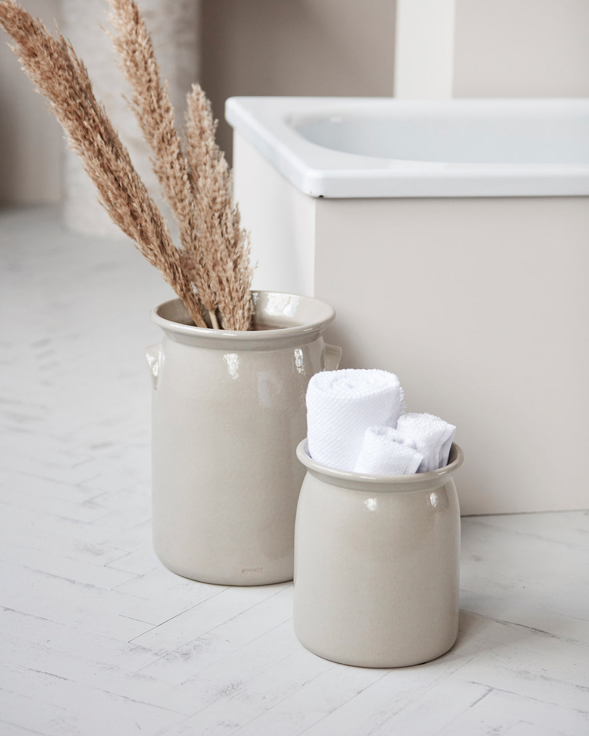 Keramiktopf, MKDecor, Muschelgrau in Muschelgrau präsentiert im Onlineshop von KAQTU Design AG. Zahnbürstenhalter ist von Meraki