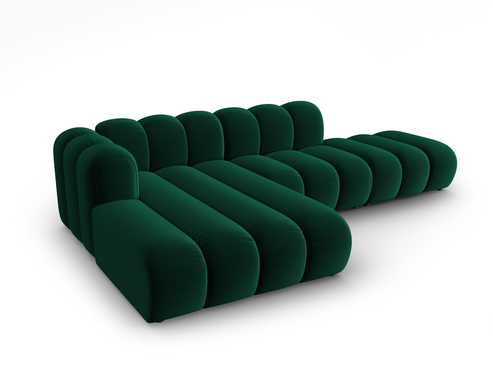 Erleben Sie das vielseitige Lupine Velour Ecksofa von Micadoni – ein stilvolles 5-Sitzer Sofa, das Komfort und Eleganz in Ihr Zuhause bringt.