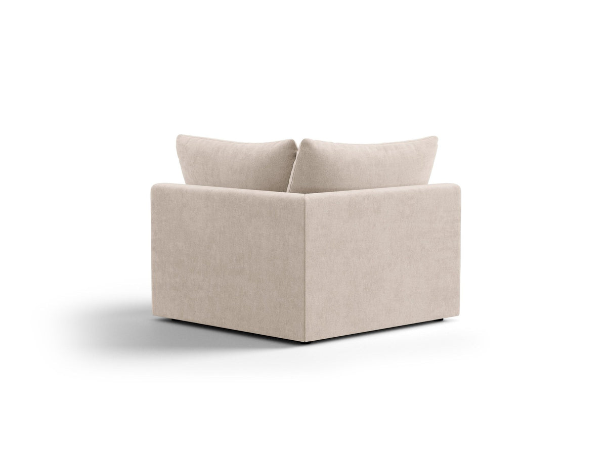 Eckmodul des Bloom Sofas von Micadoni in leichtem Beige, Bezug aus Casino Velours-Stoff, schwarze Kunststoffbeine, gepolsterte Rückenlehne.