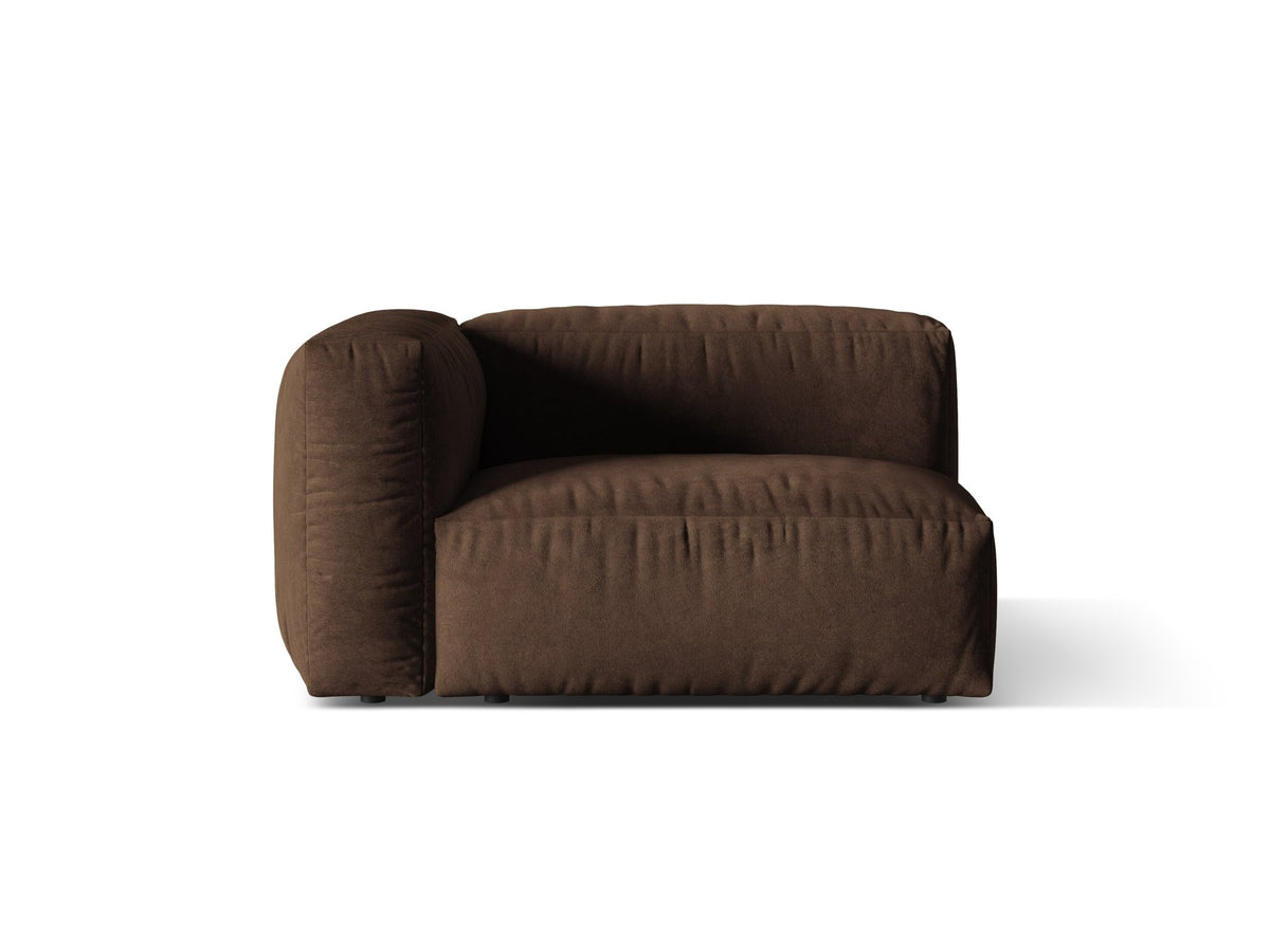 Foto des Martina Breiter Einzelsitzes von Micadoni: modulares Sofa-Element in Schokolade mit schwarzen Kunststoffbeinen und Polyester-Bezug.