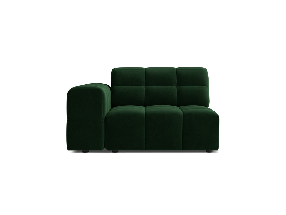 Modulares Sofa Jennifer von Micadoni in leichtem Beige mit Chenille-Stoffbezug, schwarzen Kunststoffbeinen und niedriger Rückenlehne.