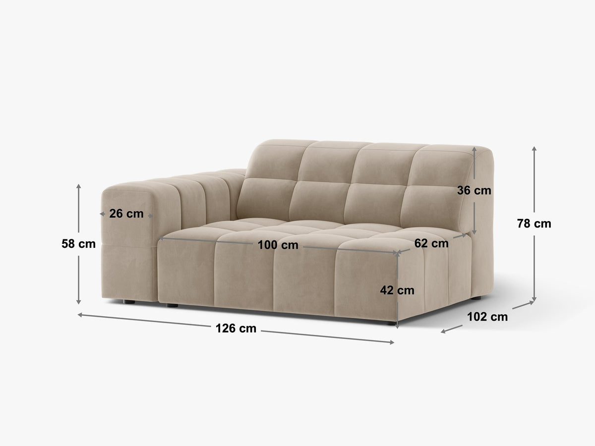 Modulares Sofa Jennifer von Micadoni in Leichtes beige mit Chenille-Bezug Eden, schwarzen Kunststoffbeinen und niedriger Rückenlehne.