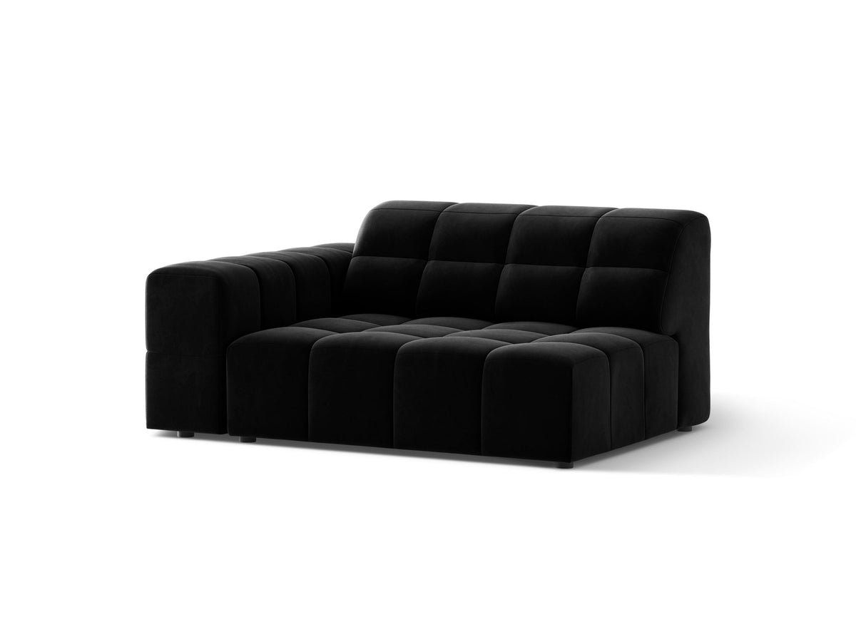 Modulares Sofa Jennifer von Micadoni in Leichtes beige mit Chenille-Bezug Eden, schwarzen Kunststoffbeinen und niedriger Rückenlehne.