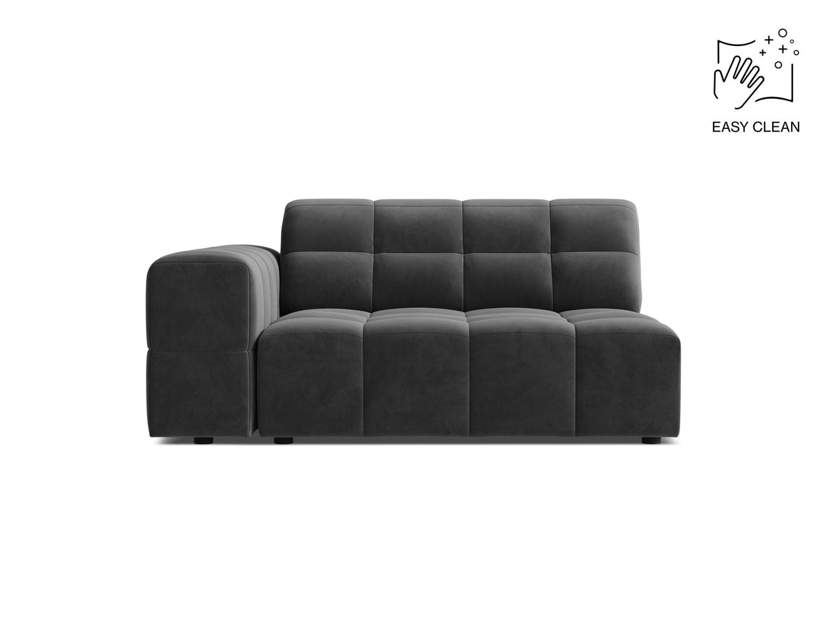 Modulares Sofa Jennifer von Micadoni in Leichtes beige mit Chenille-Bezug Eden, schwarzen Kunststoffbeinen und niedriger Rückenlehne.