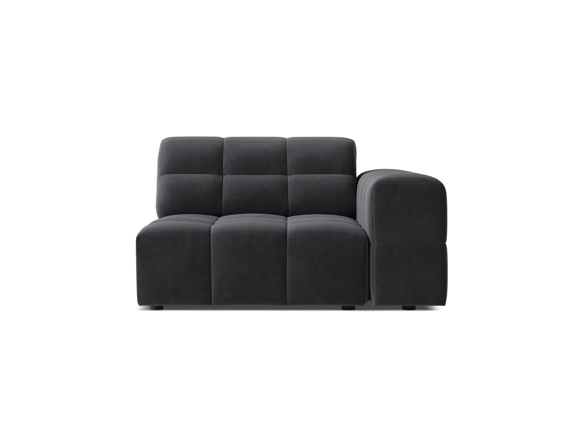 Modulares Sofa Jennifer von Micadoni in leichtem Beige mit Eden-Stoff, schwarzen Kunststoffbeinen und rechter Ausrichtung.