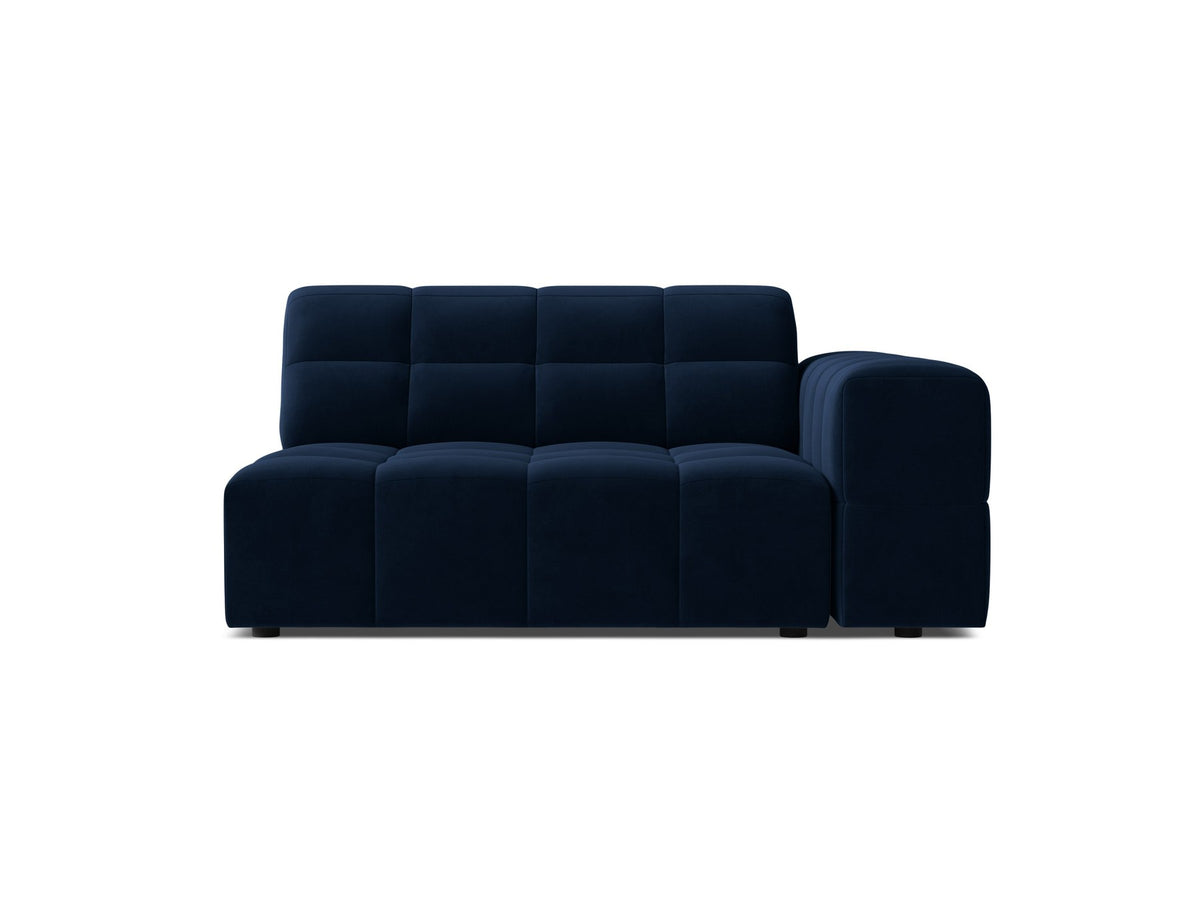 Modulares Sofa Jennifer von Micadoni in leichtem Beige, Bezug aus Eden-Chenille mit 3D-Struktur, schwarze Kunststoffbeine, rechtsseitige Ausrichtung.