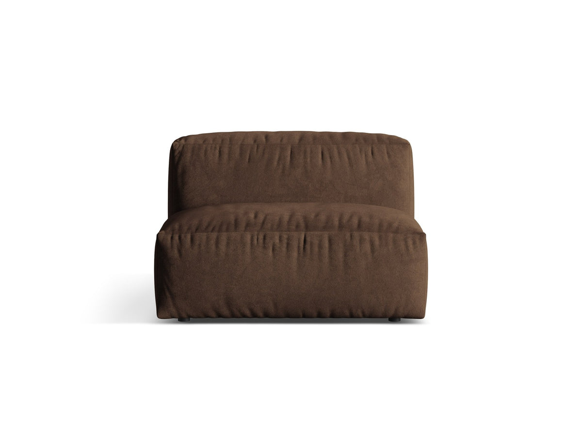 Modulares Einsitzer-Sofa Martina von Micadoni in Schokolade mit Veloursstoff-Bezug und schwarzen Kunststoffbeinen.