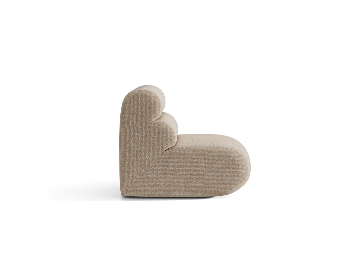 Armloses Samtmodul-Sofaelement Neo von Micadoni in dunklem Olivgrün, mit schwarzen Kunststoffbeinen, Teil eines modularen Sofasystems.