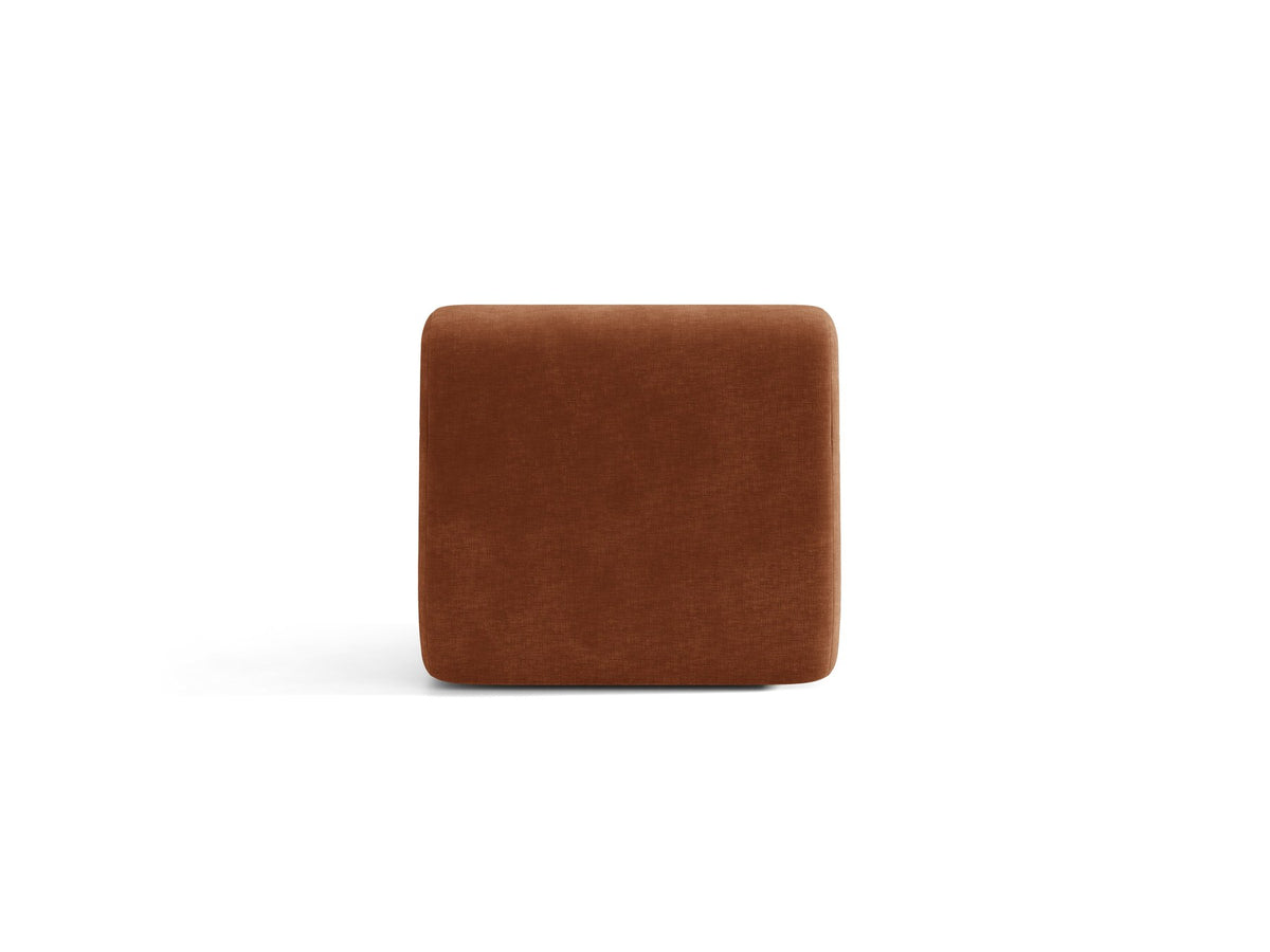Armloses Samtmodul-Sofaelement Neo von Micadoni in dunklem Olivgrün, mit schwarzen Kunststoffbeinen, Teil eines modularen Sofasystems.