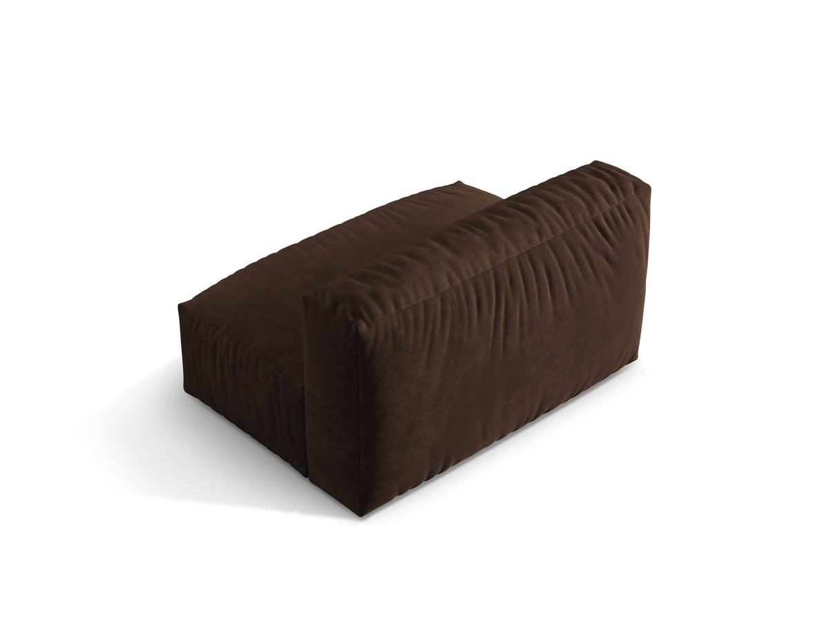 Sofa-Modul Martina von Micadoni in Schokolade mit Veloursstoff-Bezug, schwarzen Kunststoffbeinen und niedriger Rückenlehne, modulares Sofa-System.