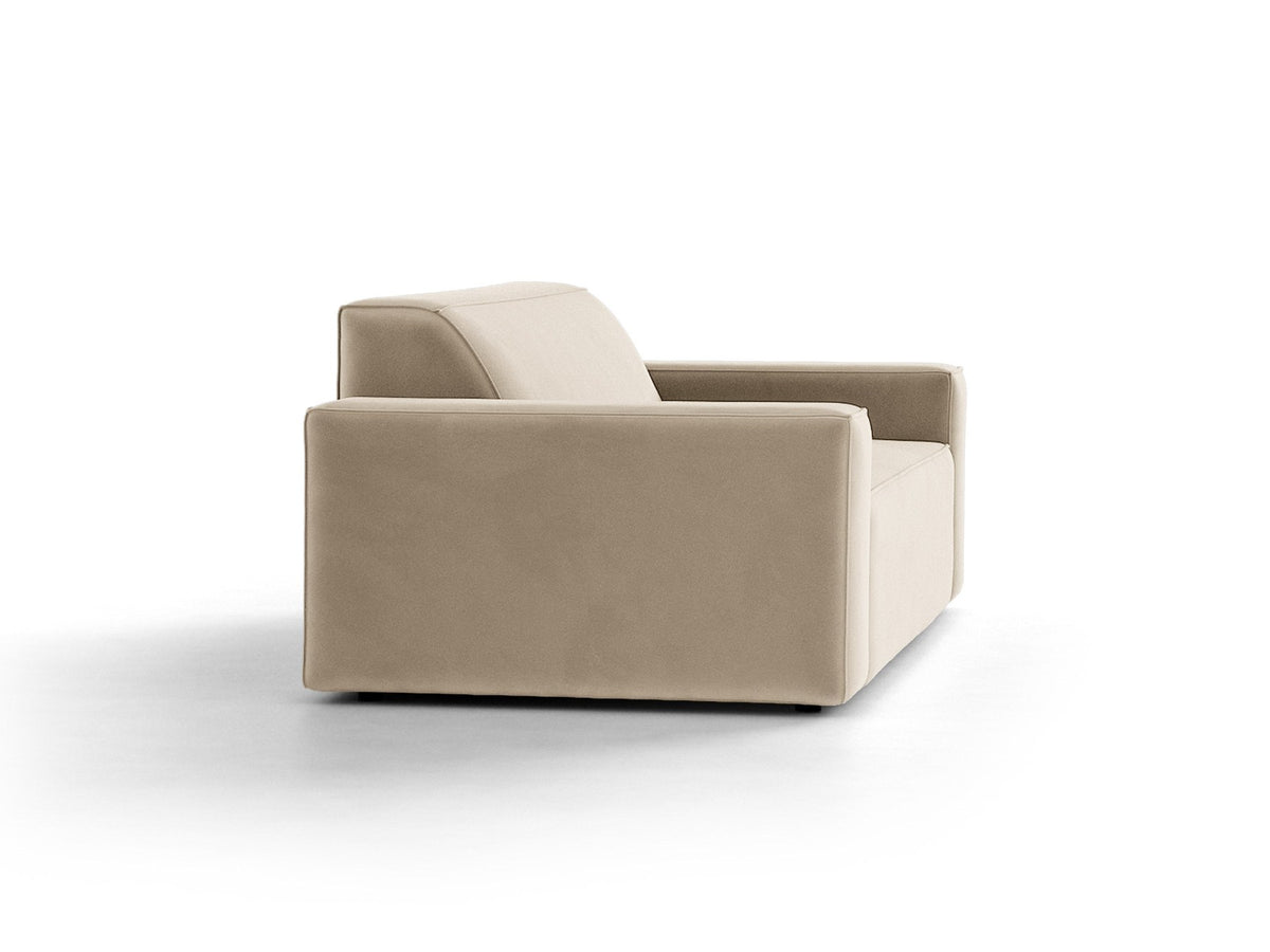 Zweisitzer-Sofa Jodie von Micadoni mit beigem Samtbezug, schwarzen Kunststoffbeinen und gepolsterter Rückenlehne, Frontalansicht.