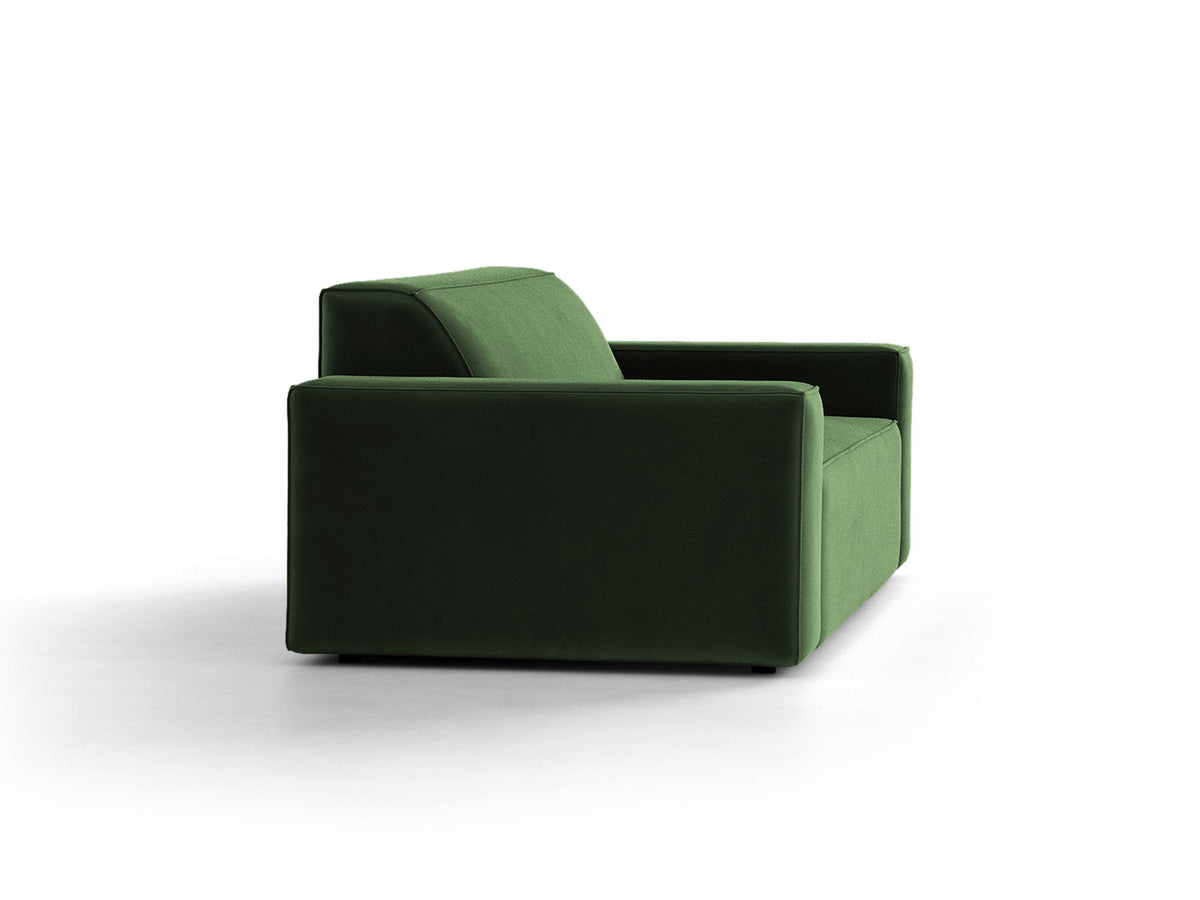 Zweisitzer-Sofa Jodie von Micadoni mit beigem Samtbezug, schwarzen Kunststoffbeinen und gepolsterter Rückenlehne, Frontalansicht.