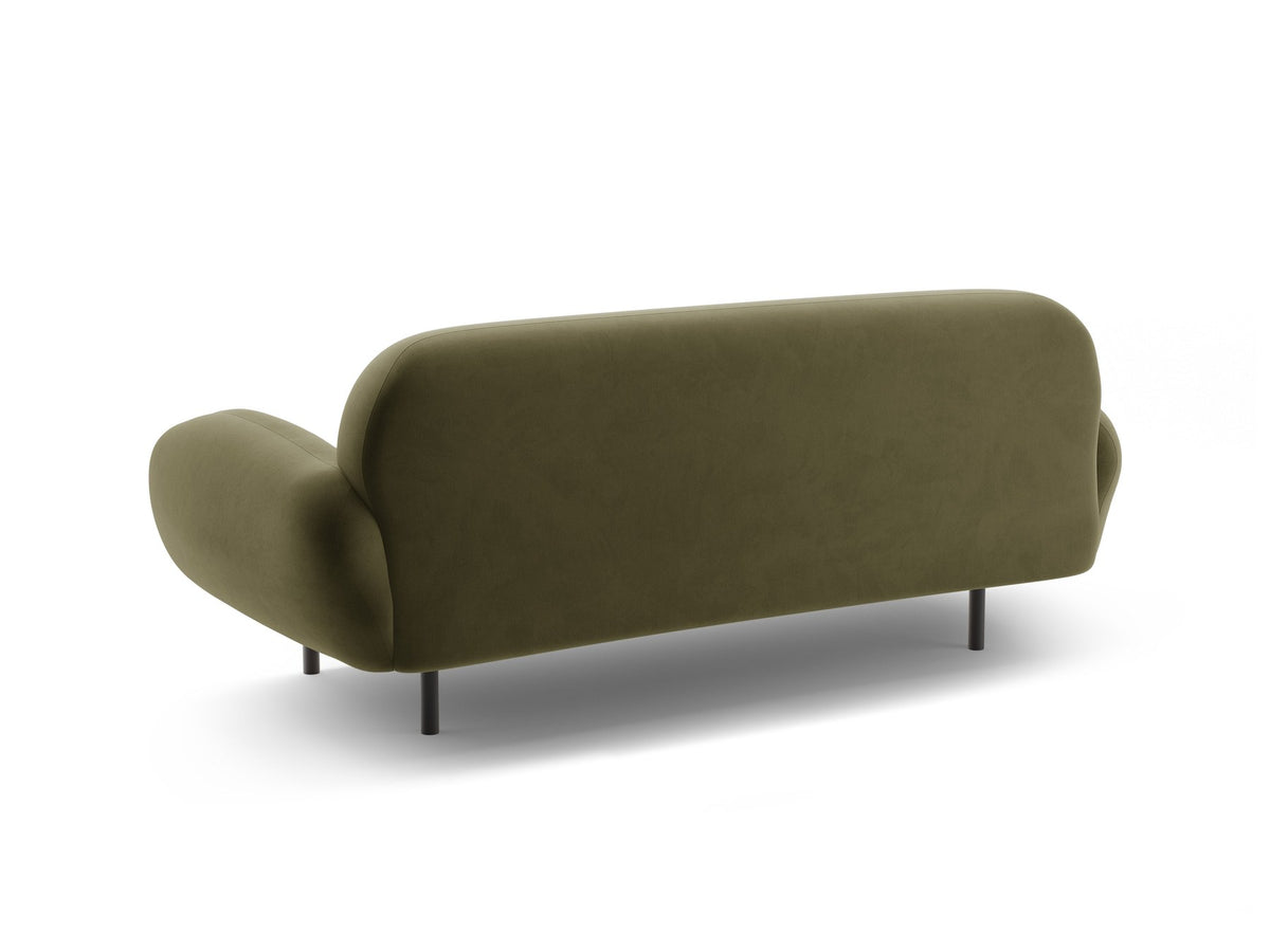 Weisses 2er Sofa Poppy von Micadoni mit rundlicher Silhouette, Bouclé-Stoff Baloo und schwarzen Stahlbeinen vor neutralem Hintergrund.
