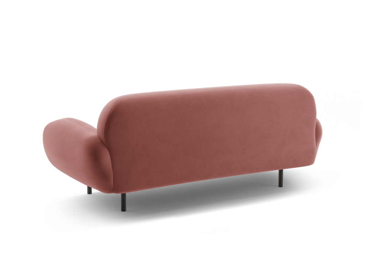 Weisses 2er Sofa Poppy von Micadoni mit rundlicher Silhouette, Bouclé-Stoff Baloo und schwarzen Stahlbeinen vor neutralem Hintergrund.