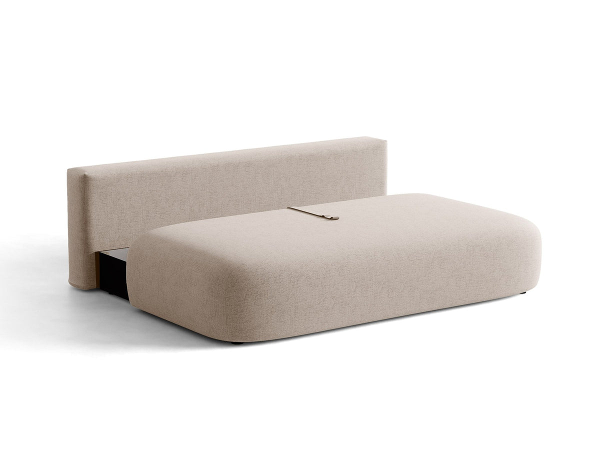 Beiges 3er Sofa Hena von Micadoni mit Chenille-Stoff, abgerundeter Form ohne Armlehnen, Kunststoffbeinen und sichtbarem Bettkasten.
