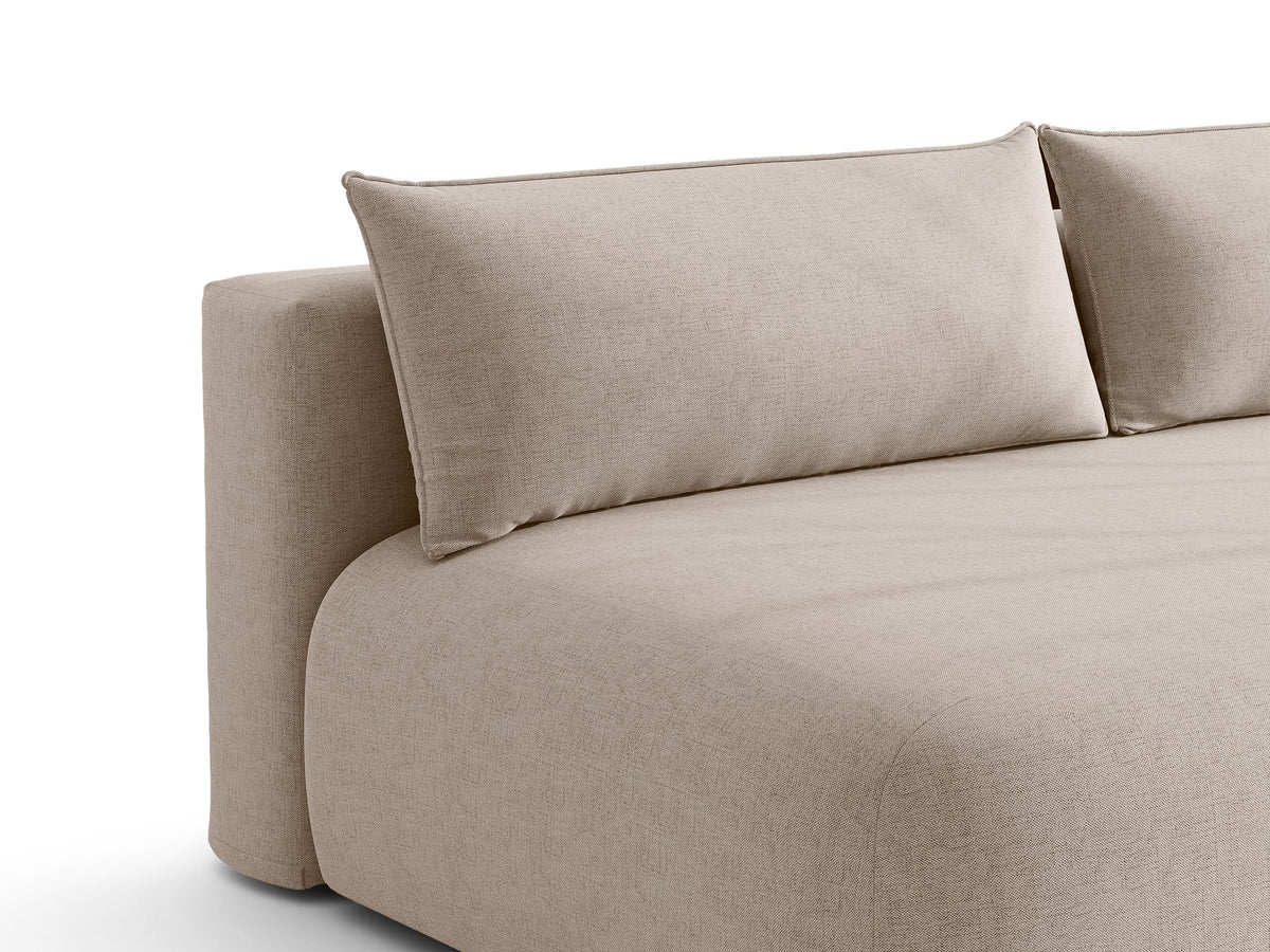 Beiges 3er Sofa Hena von Micadoni mit Chenille-Stoff, abgerundeter Form ohne Armlehnen, Kunststoffbeinen und sichtbarem Bettkasten.