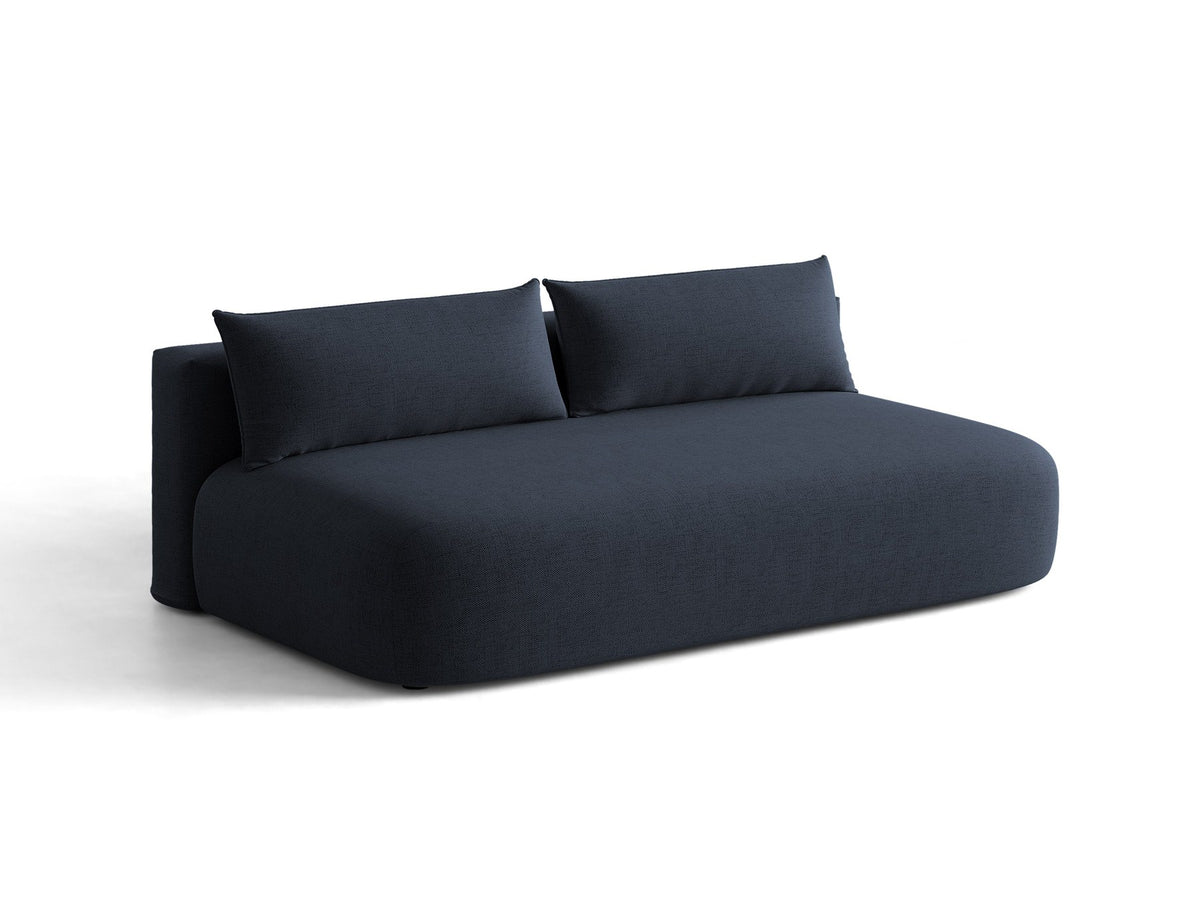 Beiges 3er Sofa Hena von Micadoni mit Chenille-Stoff, abgerundeter Form ohne Armlehnen, Kunststoffbeinen und sichtbarem Bettkasten.