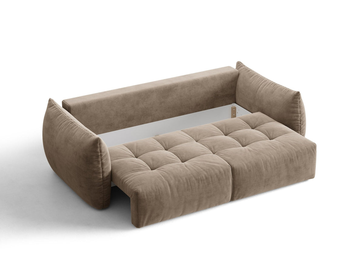 Beiges 3er Sofa Bloom von Micadoni aus samtigem Casino-Stoff mit schwarzen Kunststoffbeinen, ausklappbarer Bettfunktion und Stauraumfach.