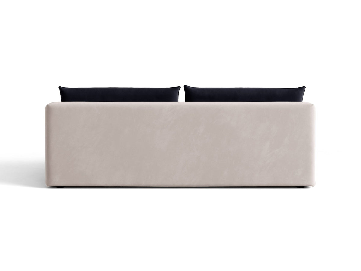 Beiges 3er Sofa Hena von Micadoni mit Chenille-Stoff, abgerundeter Form ohne Armlehnen, Kunststoffbeinen und sichtbarem Bettkasten.