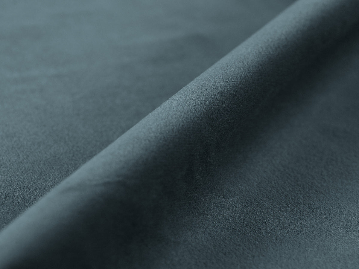 3-Sitzer Sofa Victor mit Schlaffunktion und Stauraum in Blue-Paris präsentiert im Onlineshop von KAQTU Design AG. Bettsofa ist von Micadoni