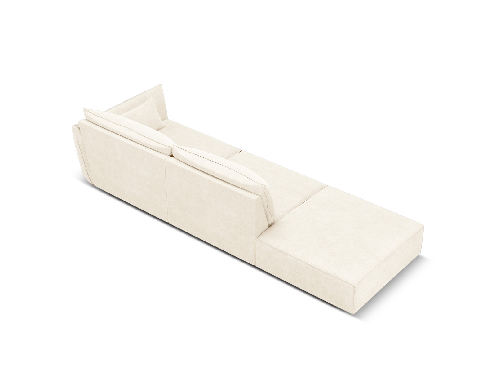 Modernes 4-Sitzer L-Sofa Kaelle in zartem Beige, perfekt für gemütliche Wohnzimmer. Hochwertige Materialien von Micadoni.