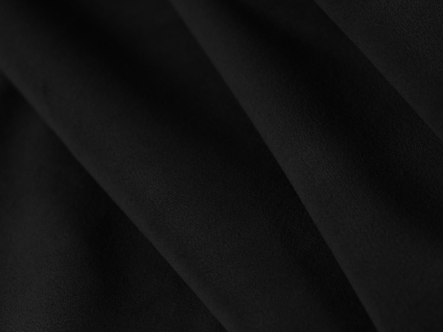 Jodie Velour modulares Sofa 3 Sitzer in Black präsentiert im Onlineshop von KAQTU Design AG. 3er Sofa ist von Micadoni