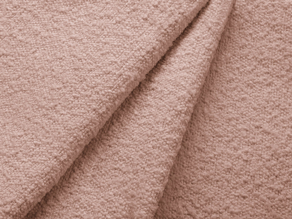 Weisses 3er Sofa Kate von Micadoni mit Bouclé-Stoffbezug, schwarzen Kunststoffbeinen und modularem Aufbau, Frontalansicht.