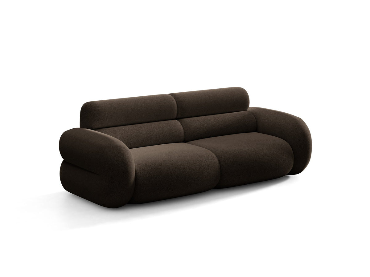 3er Sofa Neo von Micadoni in dunklem Olivgrün, mit strukturiertem Bouclé-Stoff, schwarzen Kunststoffbeinen und hoher gepolsterter Rückenlehne.